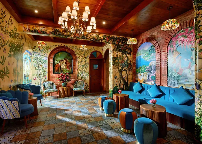 Venice Hotel Phu Quoc - Free Airport Shuttle & Spa Inclusive